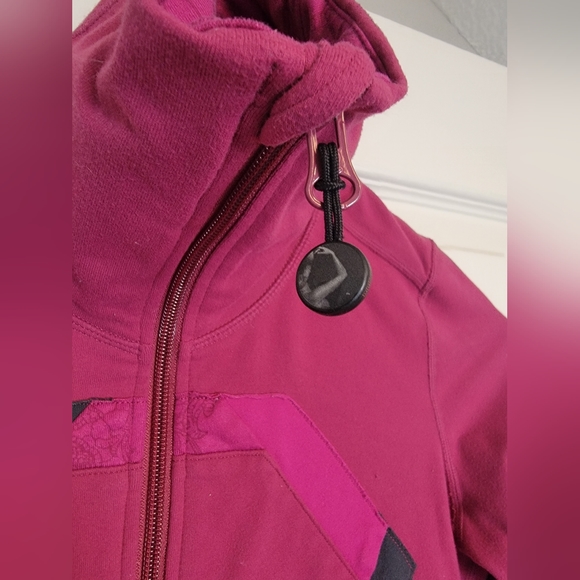 Lululemon Origami Stride Jacket sz 2 - Picture 6 of 7